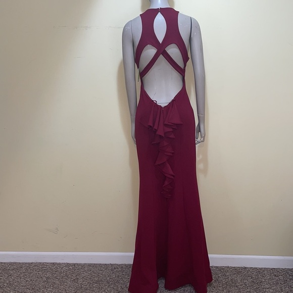 Women’s New Windsor Formal Dress - Picture 3 of 7